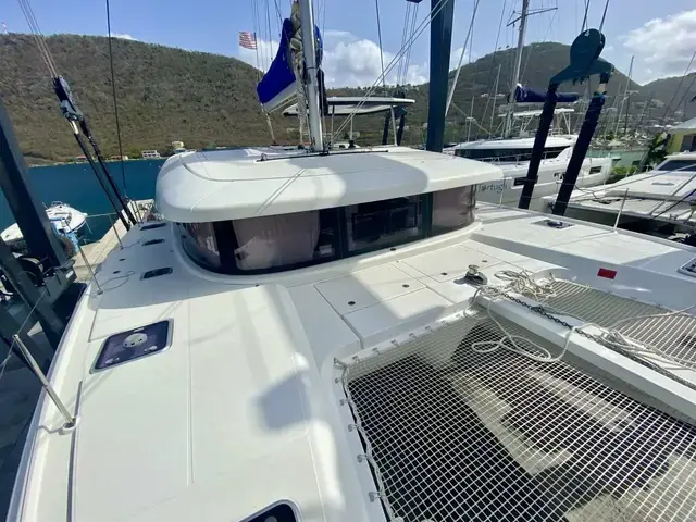 Lagoon 42