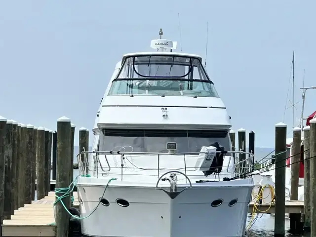 Carver 530 Voyager Pilothouse