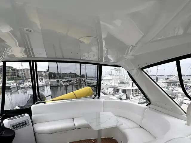 Carver 530 Voyager Pilothouse