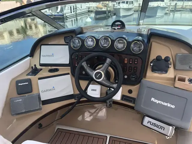 Carver 530 Voyager Pilothouse