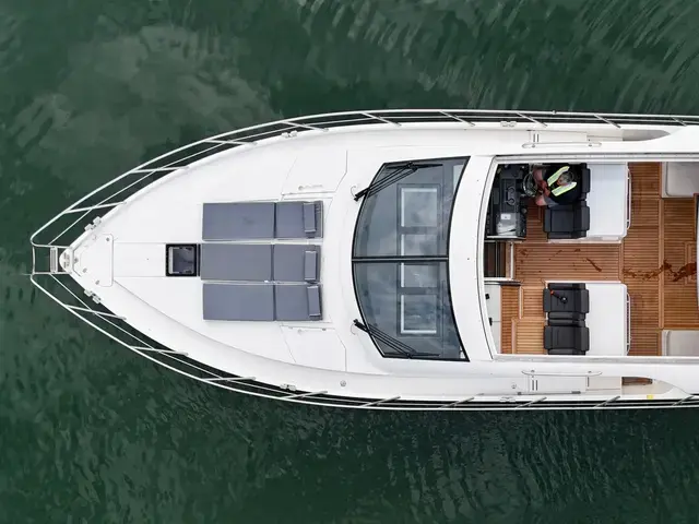 Sealine SC42