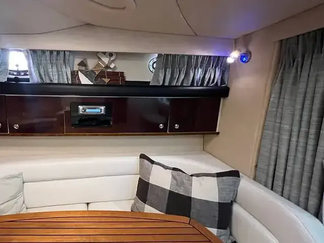 Sea Ray Sundancer 330