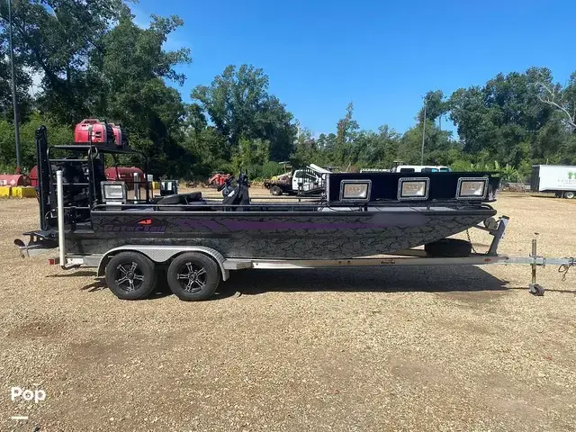 Gator Boats XL Series