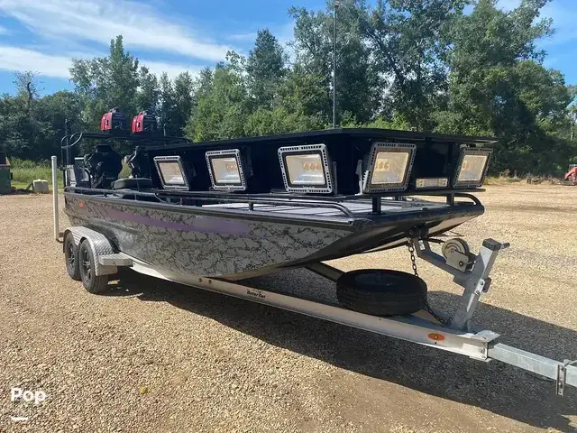 Gator Boats XL Series