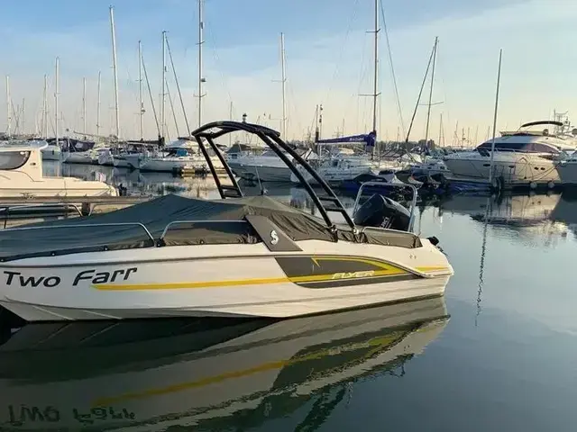 Beneteau Flyer 6.6 Sport Deck