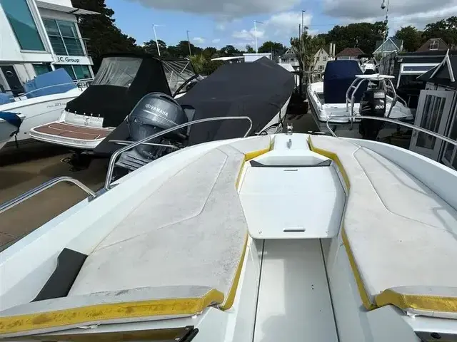 Beneteau Flyer 6.6 Sport Deck