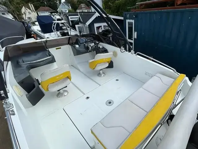 Beneteau Flyer 6.6 Sport Deck