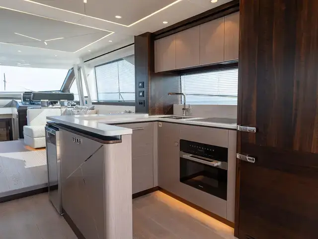 Sunseeker Manhattan 68