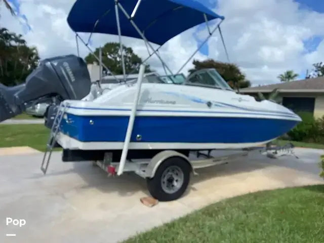 Hurricane Sundeck 187