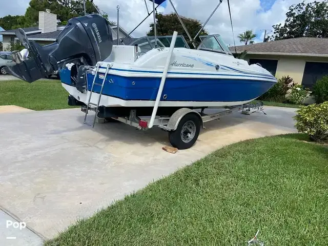 Hurricane Sundeck 187