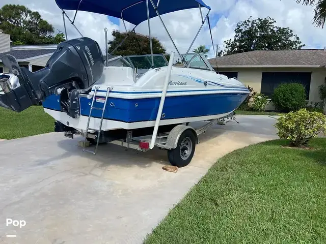 Hurricane Sundeck 187