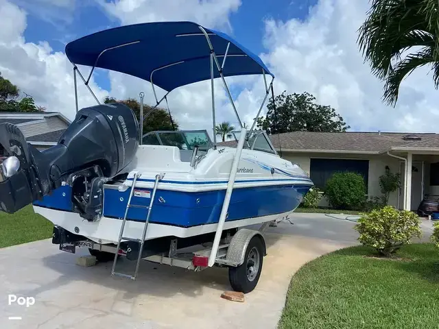 Hurricane Sundeck 187