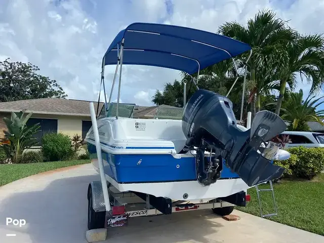 Hurricane Sundeck 187