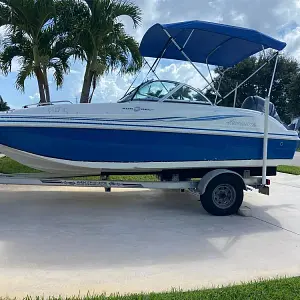 2013 Hurricane SunDeck 187 OB