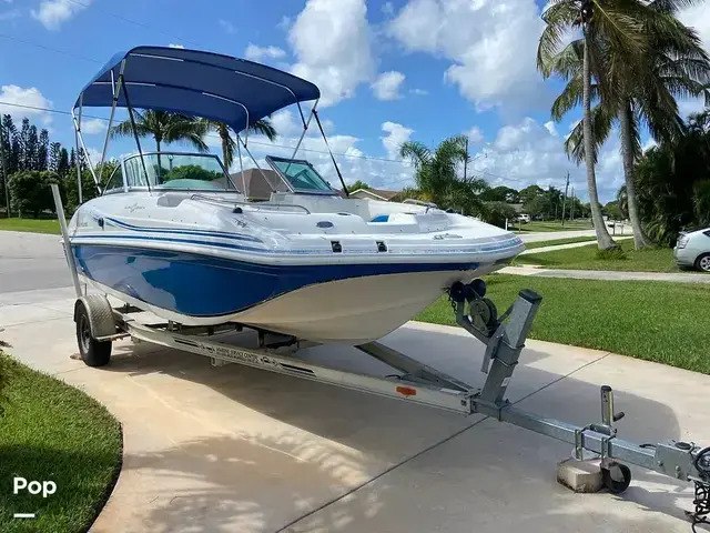 Hurricane Sundeck 187