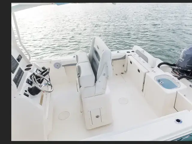 Cobia Boats 240 CC