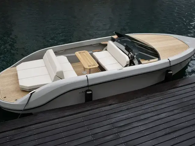 Rand Boats Spirit 25