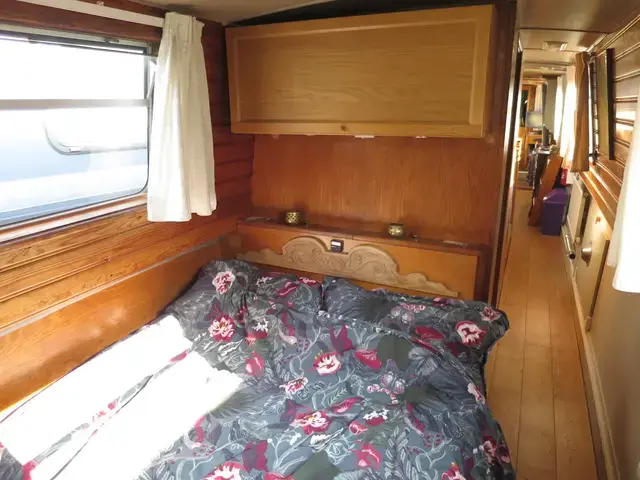 Colecraft Narrowboat