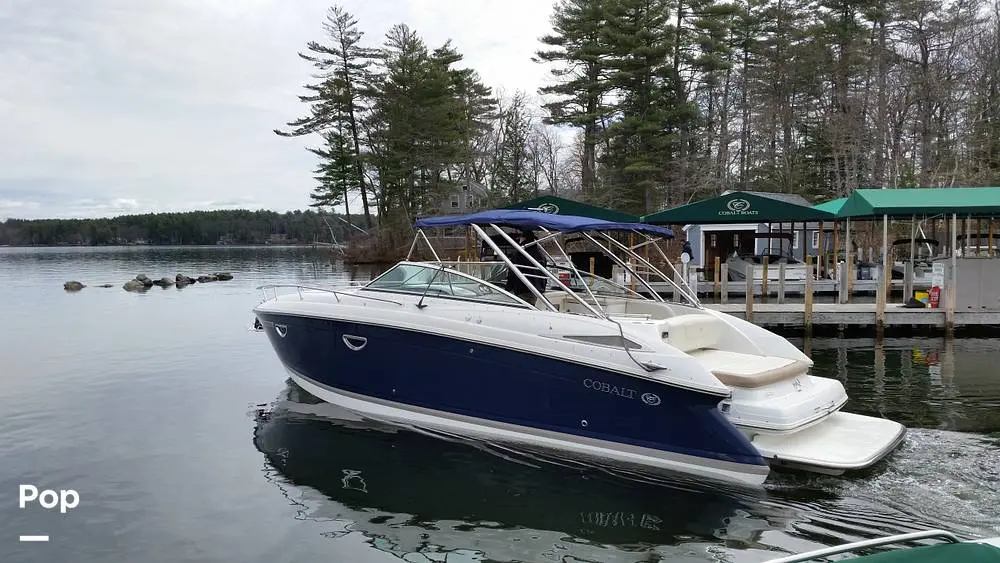 2011 Cobalt 303 day cruiser