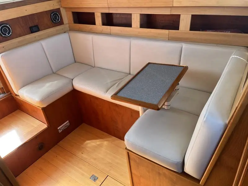 1986 Bayliner 2450