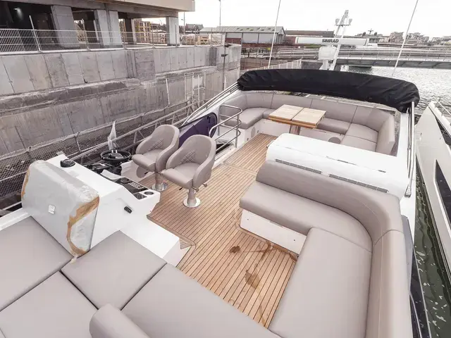 Sunseeker Manhattan 55