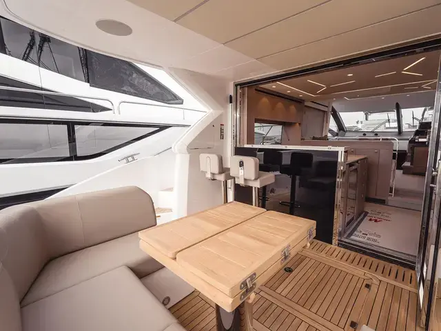 Sunseeker Manhattan 55