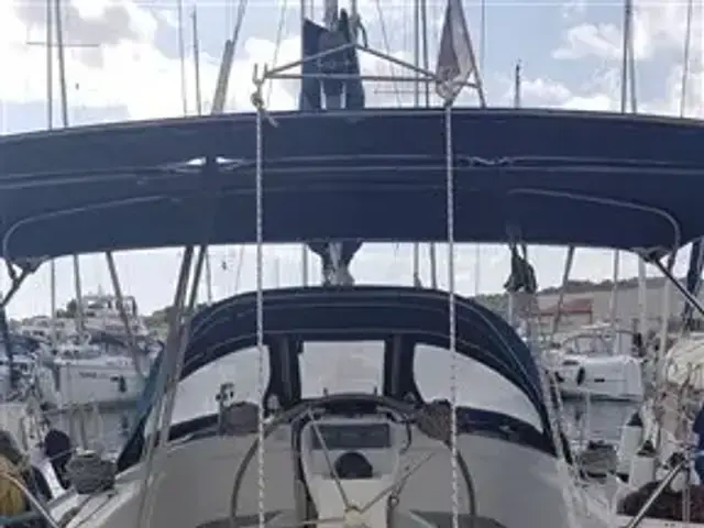 Bavaria 38