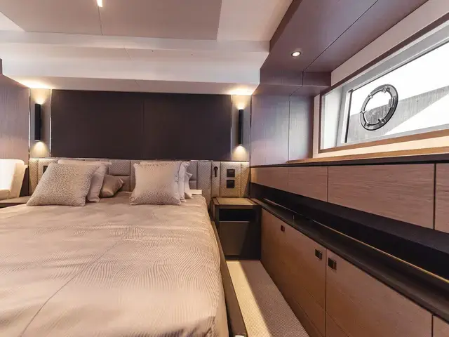 Sunseeker Manhattan 55