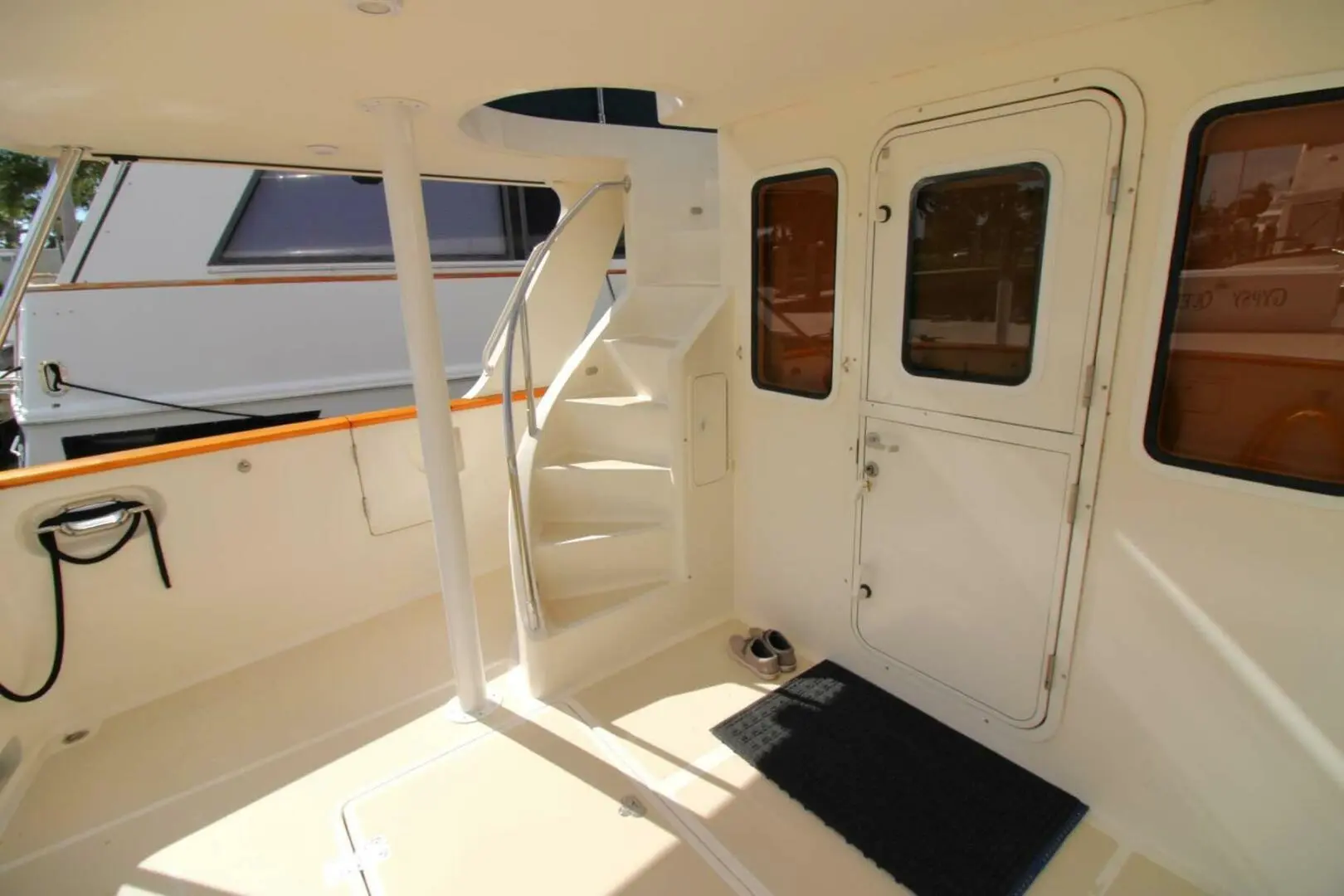 2001 Selene 53 pilothouse