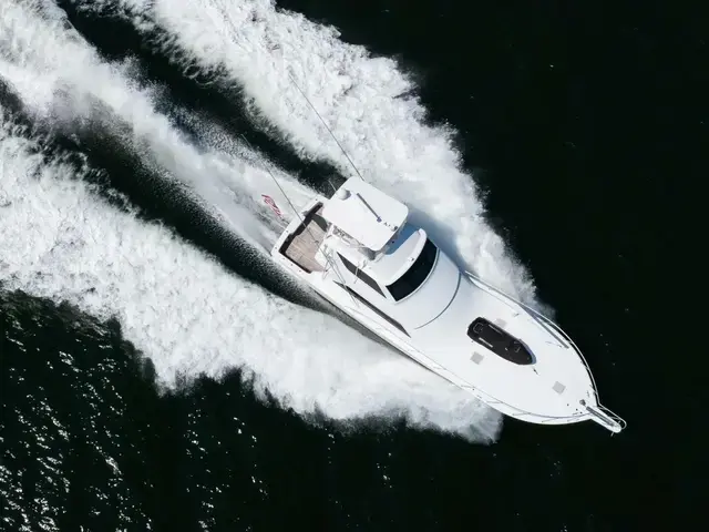 Viking Yachts 61