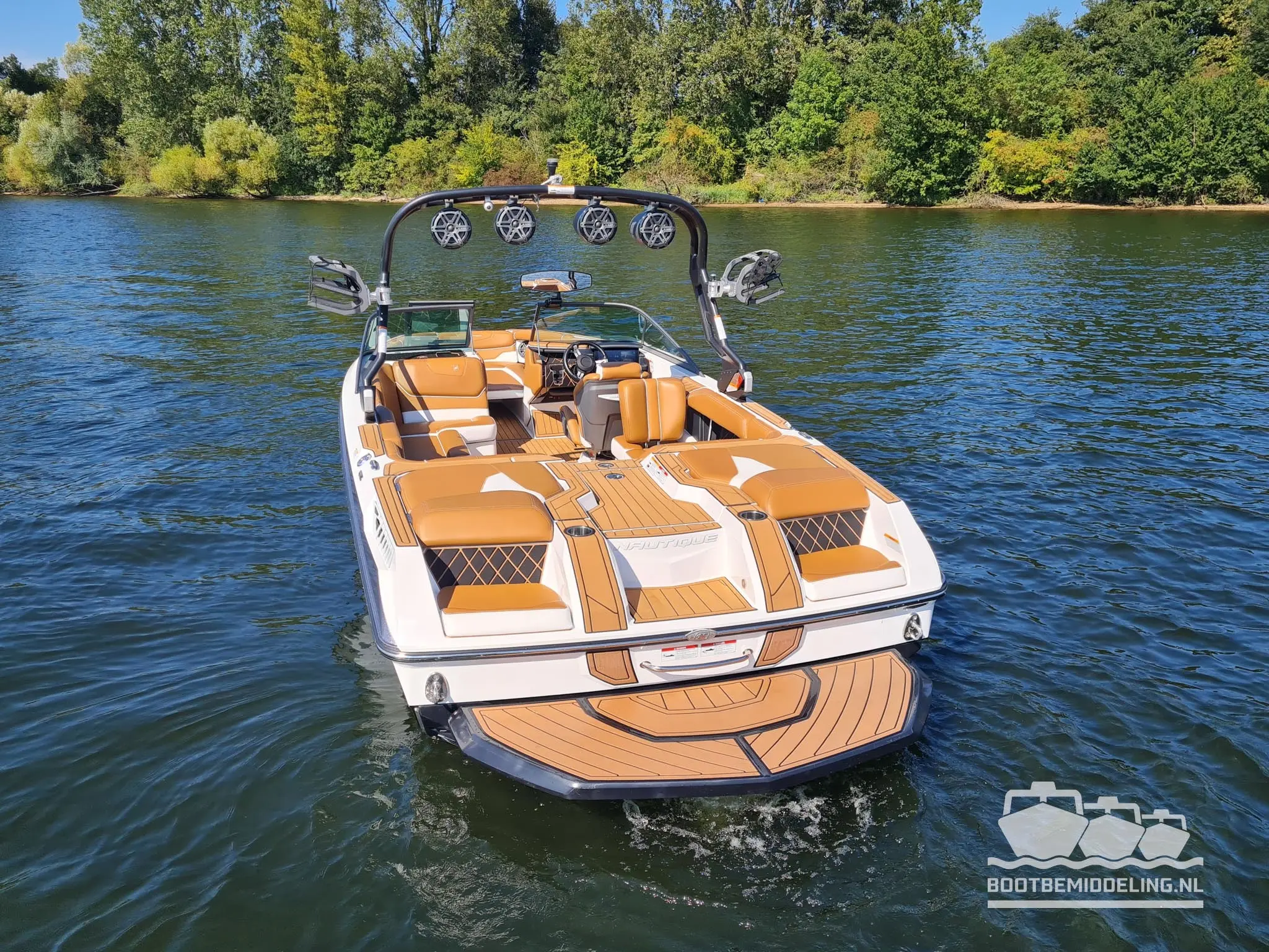 2017 Nautique gs22, team edition