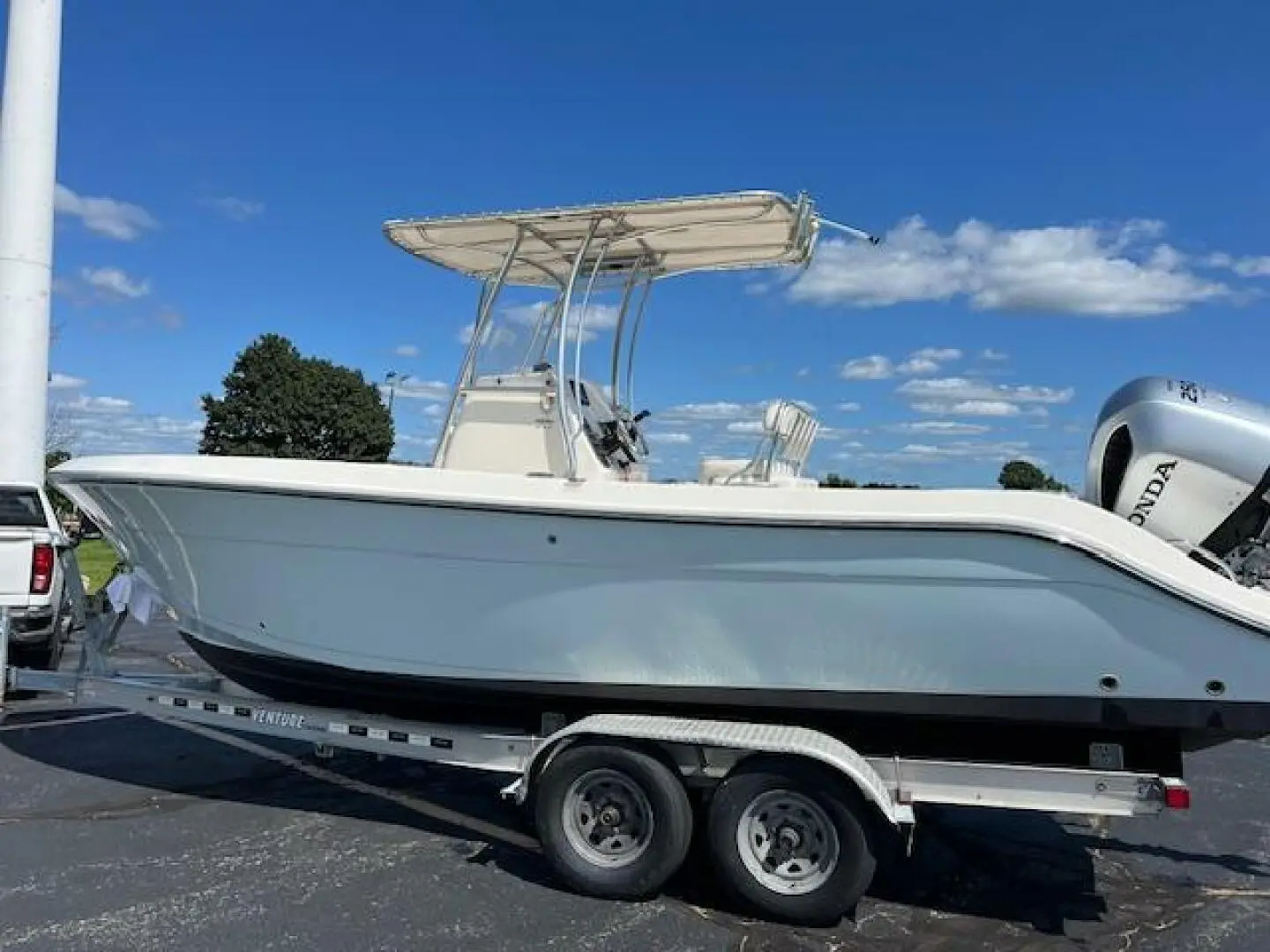 2021 Cobia Boats 237 cc