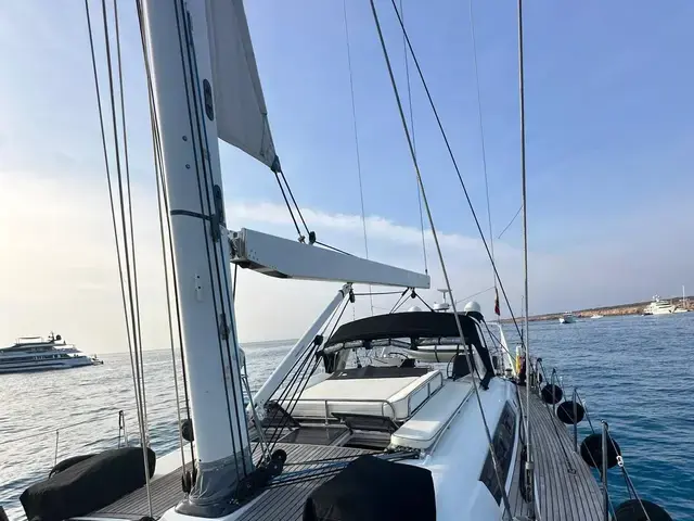 Beneteau Oceanis 58