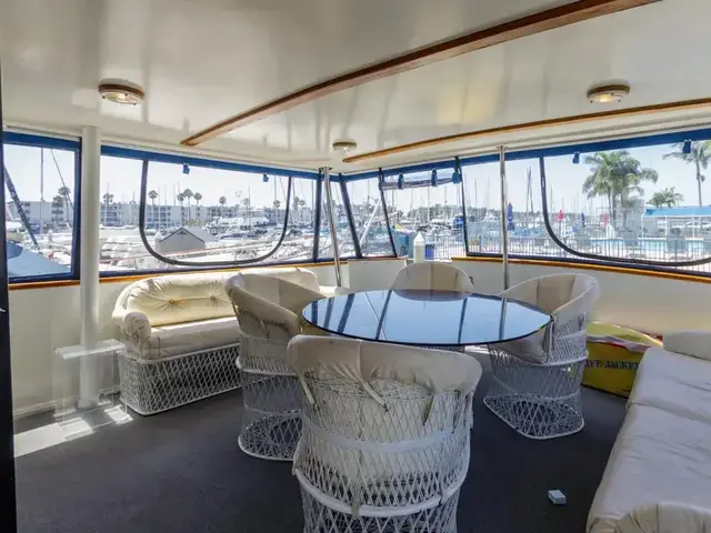 Californian 55 Cockpit Motor Yacht