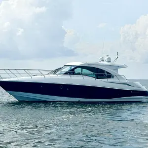 2016 Cruisers Yachts 45'