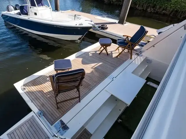 Ferretti Yachts 94'