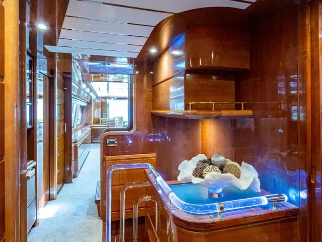 Ferretti Yachts 94'