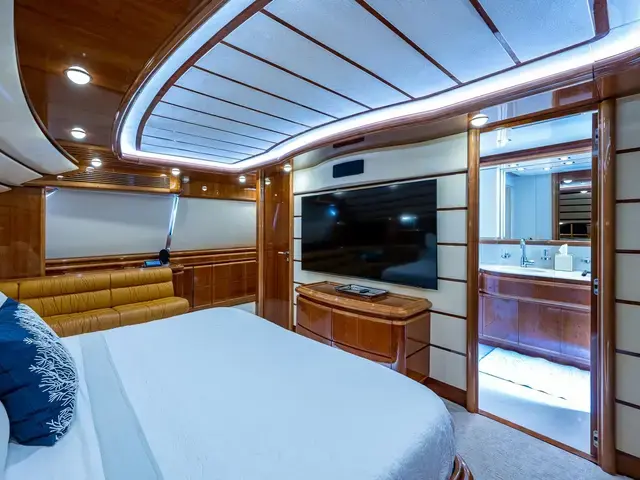 Ferretti Yachts 94'