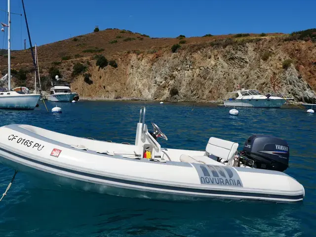 Californian 55 Cockpit Motor Yacht