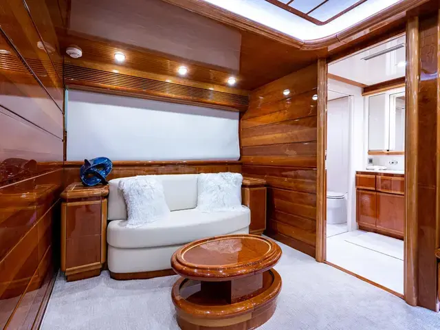 Ferretti Yachts 94'