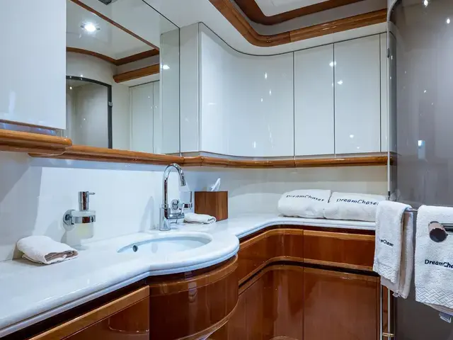 Ferretti Yachts 94'