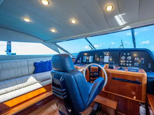 Ferretti Yachts 94'