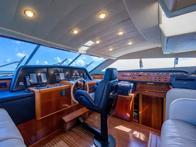 Ferretti Yachts 94'