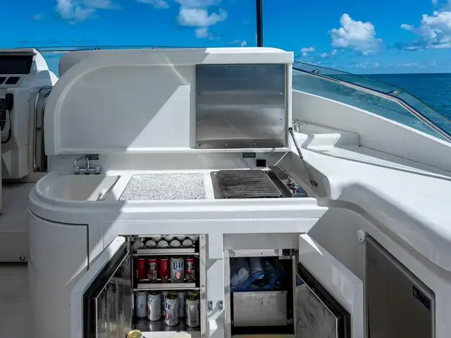 Ferretti Yachts 94'