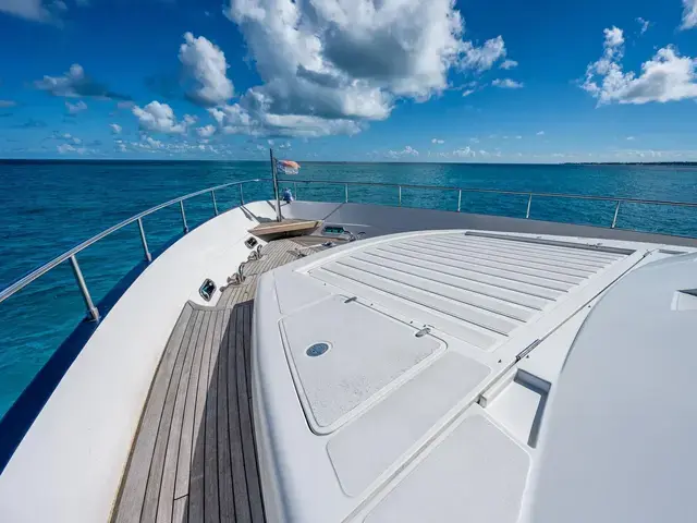 Ferretti Yachts 94'