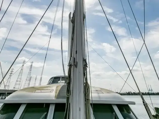 Pendennis 155'