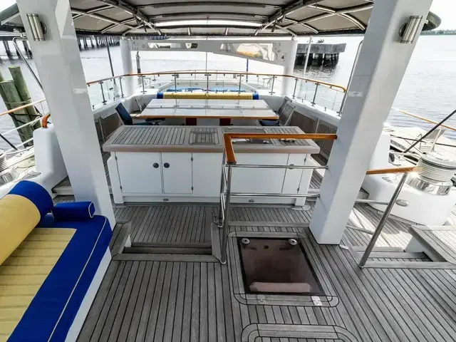 Pendennis 155'