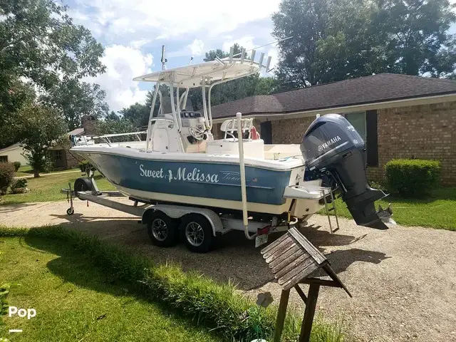 Pioneer Boats 222 Sport Fish