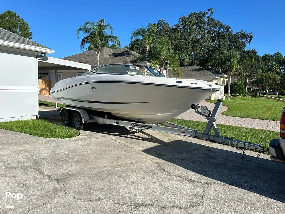 2011 Sea Ray 230 slx