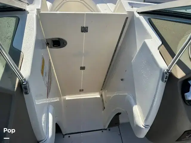 Sea Ray 230 Slx